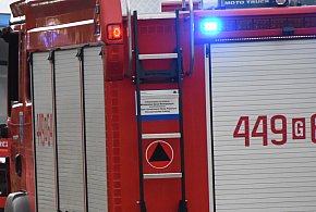 Amalka. Pożar poddasza budynku. Na szczęście szybko opanowany-75937