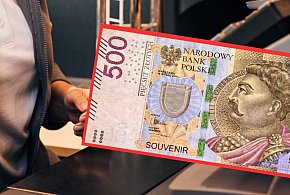 Sierakowice. Zapłacił za zakupy fałszywką i wziął resztę