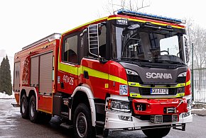 Strażacy z KP PSP Kartuzy mają nowy wóz ratowniczo-gaśniczy