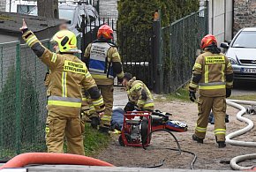 Kartuzy. Pożar mieszkania w budynku przy ul. Jeziornej