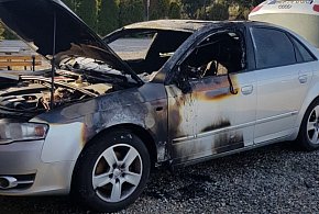 Dzierżążno. Audi nagle stanęło w ogniu. To było podpalenie?