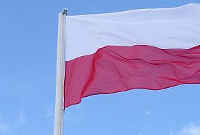 Do szkół mundurowych trafią flagi z Pałacu Prezydenckiego