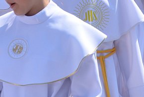 Ile przeznaczamy na prezenty z okazji wesela lub komunii? Kwota rośnie...