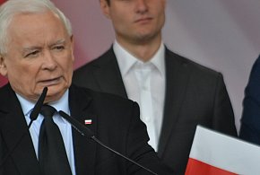 Kaczyński za całkowitym zakazem kryptowalut