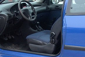 Skarbówka bierze pod lupę auta sprowadzone spoza UE