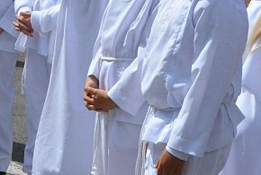 Pierwsza komunia w małym gronie i bez prezentów? Takich grup przybywa