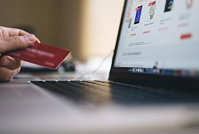 Skarbówka przygląda się tym, którzy handlują w internecie