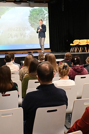 Seminarium Zaprogramowani na kulturę - cyfrowe działania z młodzieżą-30358