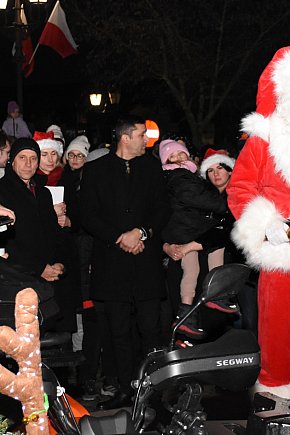 Rozświetlenie choinki w Sierakowicach-30395