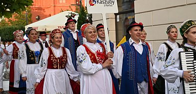 Kartuzy. Zespół "Kaszuby" chce wrócić do Kaszubskiego Dworu-73463