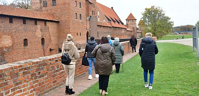 Kartuzy. Darmowe wycieczki dla seniorów i osób z niepełnosprawnościami-74111