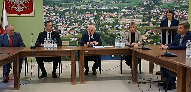 Konsultacje ws. praw miejskich dla Sierakowic ruszają tuż przed świętami-74331