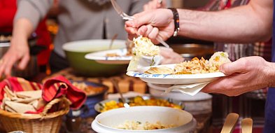 W świąteczny piątek na obiad można podać mięso. Biskupi pozwalają-75366