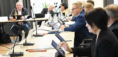 Kartuzy. Uchwalono budżet na przyszły rok. Radni mieli zastrzeżenia-75730