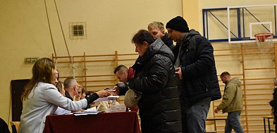 Mieszkańcy Sierakowic zdecydowali, że nie chcą miasta-76567