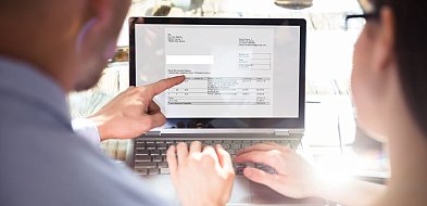 Duża zmiana dla firm. W niedzielę rusza Krajowy System e-Faktur