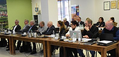 Sierakowice. Powołano Radę Seniorów i Młodzieżową Radę Gminy