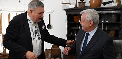 Parlamentarzyści przyjechali na Kaszuby. Odwiedzili muzeum w Kartuzach