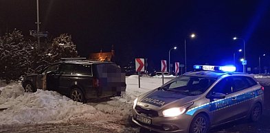 Żukowo. 19-latek zatrzymał samochód na środku ronda