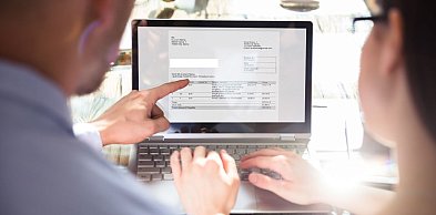 Duża zmiana dla firm. W niedzielę rusza Krajowy System e-Faktur