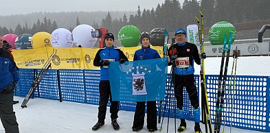 Narciarze Cartusii na starcie dorocznego Biegu Piastów