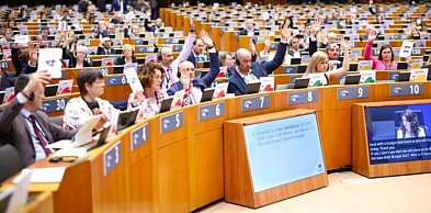 Komitet Regionów postuluje uproszczenie unijnych przepisów dot. zamówień publiczny