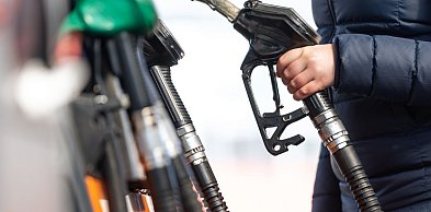 Rosną ceny hurtowe paliw. Efekt widać na stacjach benzynowych