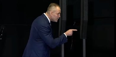 Nawrocki pokazał prawdziwą twarz? "Pan się ogarnie i słucha"