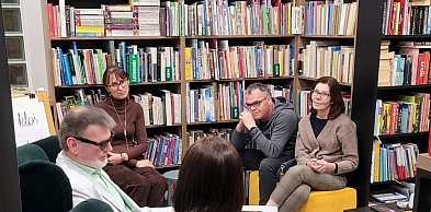 Wiosna pełna wrażeń w bibliotece w Żukowie. Czekają inspirujące spotkania!