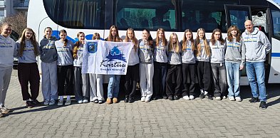 Koszykarki UKS BAT Kartuzy na trzecim miejscu turnieju w Bydgoszczy