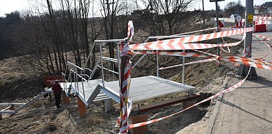 Kłopoty ze schodami z Rutek do Borkowa. "Czy mamy zgodę...?"