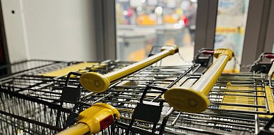 Do której pracują sklepy w Wielką Sobotę?