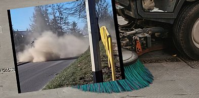 Pępowo. Tumany kurzu na drodze? Trwa sprzątanie ulic i chodników