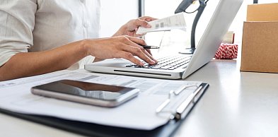 Jak nowocześnie i bezbłędnie podejść do wystawiania faktur online?