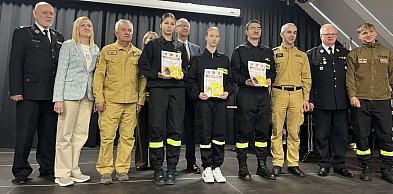 Te osoby świetnie wiedzą, jak zapobiegać pożarom. Będą reprezentować powiat