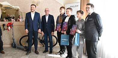 Konkurs wiedzy o motoryzacji. Najlepsi odebrali nagrody