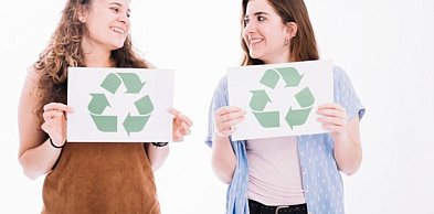 Co oznaczają symbole recyklingu na metkach dzianin i dlaczego są ważne