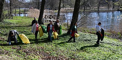 Ruszyli, by razem posprzątać kartuskie jeziora. W akcji też nurkowie