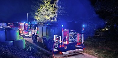 Łączyno. Pożar na terenie dawnego ośrodka wypoczynkowego