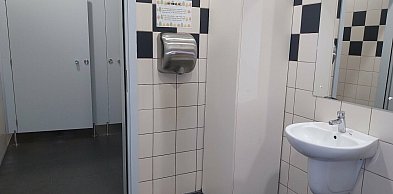 Kartuzy. Toalety na dworcu będą płatne. "Niektórzy wynoszą nawet sedesy!"