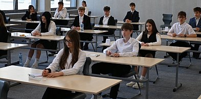 Ósmoklasiści rozpoczęli egzamin. W pow. kartuskim pisze go 2 tys. uczniów