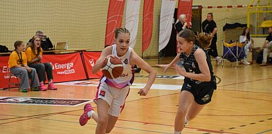 W Sierakowicach trwa koszykarski Turniej Finałowy Mistrzostw Polski U13K