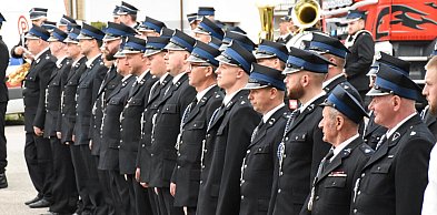 Odznaczenia i nowy wóz ratowniczo-gaśniczy dla druhów z OSP Sierakowice