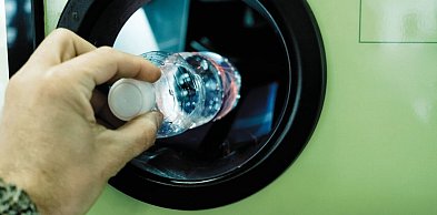 Zarabiasz na butelkach z kaucją? Resort finansów mówi o podatku