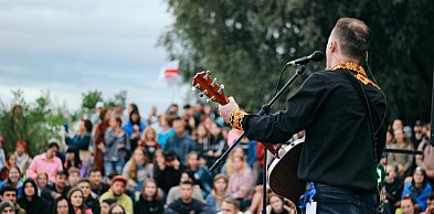 Jak zorganizować bezpieczny koncert plenerowy?