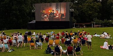 Plenerowe kino letnie w gm. Żukowo. Sprawdź program seansów
