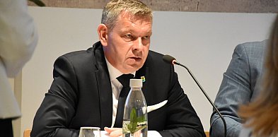 Sulęczyno. Zaskakująca decyzja radnych. Wójt bez wotum zaufania