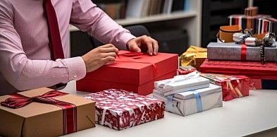 Paczki prezentowe dla pracowników - która firma szybko realizuje zamówienia?