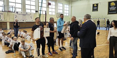 Turniej Piłki Ręcznej Chłopców. GKS Cartusia i UKS Banino na podium-72549