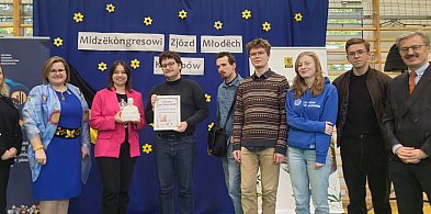 Statuetki prof. Gerarda Labudy dla młodych Kaszubów-72783